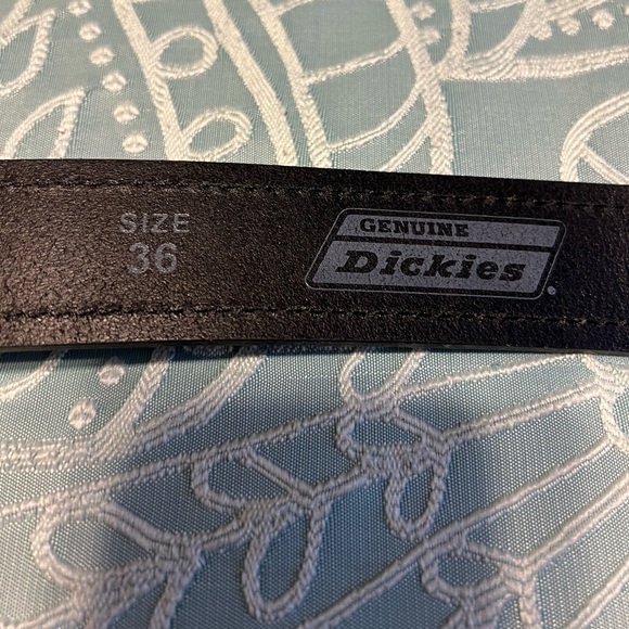 Dickies Genuine Leather Belt - Picture 10 of 10